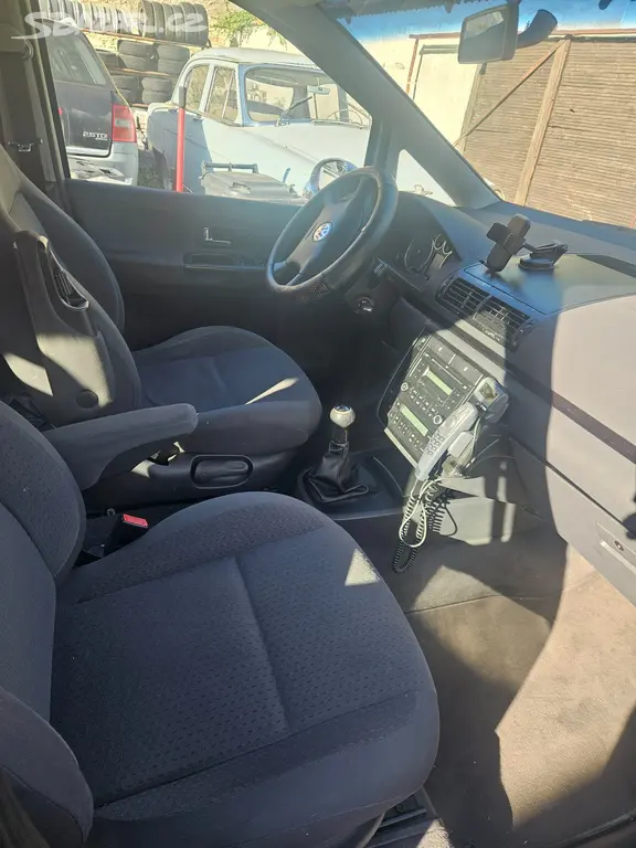 Vw sharan 1.9tdi 85 kw model 2007 - fotka 6