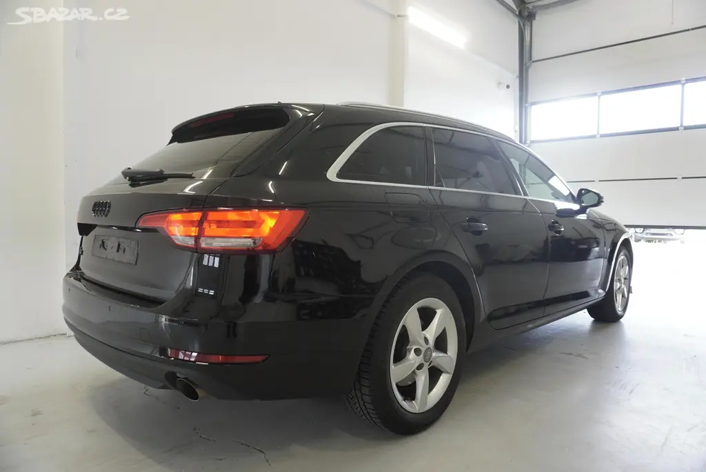 Audi A4, 2.0 TFSi 140 kW, AUTOMAT - fotka 5