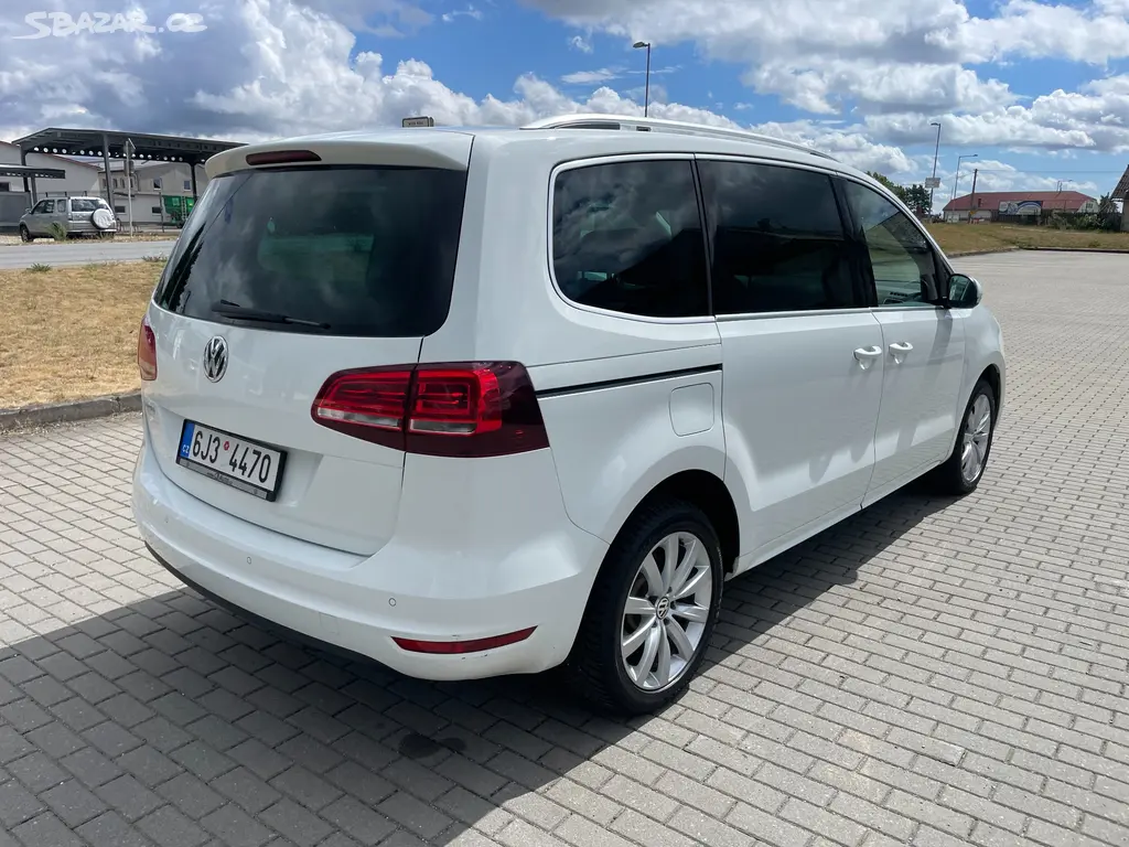 VW SHARAN 2,0TDi Highline LED Radar CZ DPH 1maj 18 - fotka 4