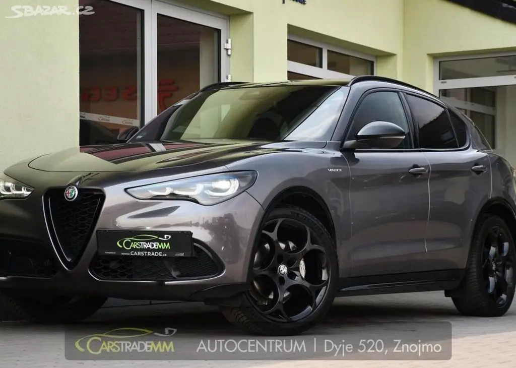 Alfa Romeo Stelvio 2.2D VELOCE Q4 H&K PANOR TAŽNÉ
