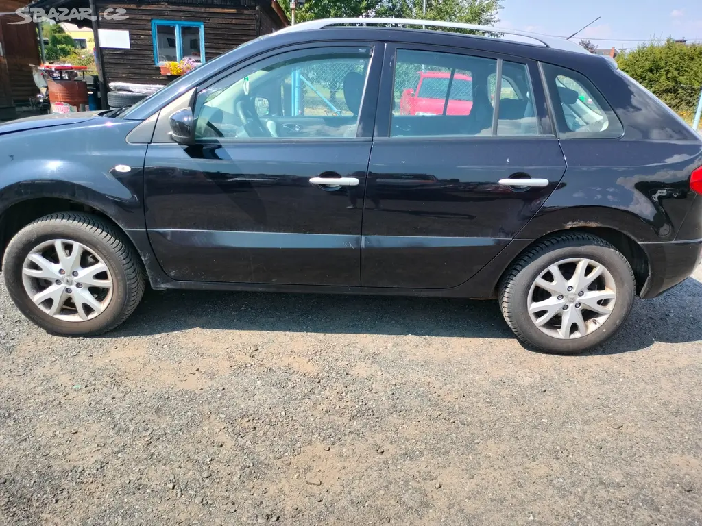 Renault Koleos 2,5i 16V 4x4 - fotka 4