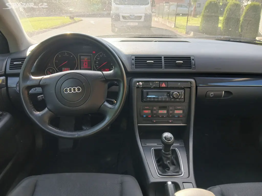 Audi A4 kombi 1.9Tdi, 74kW,Bez DPF,Nová STK,tažné - fotka 6