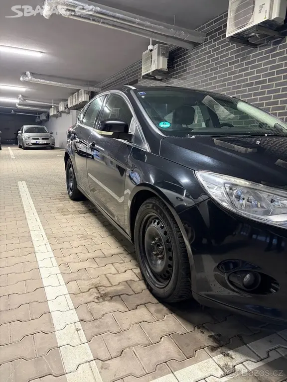 Ford Focus 1,6 mk3 2011 - fotka 2