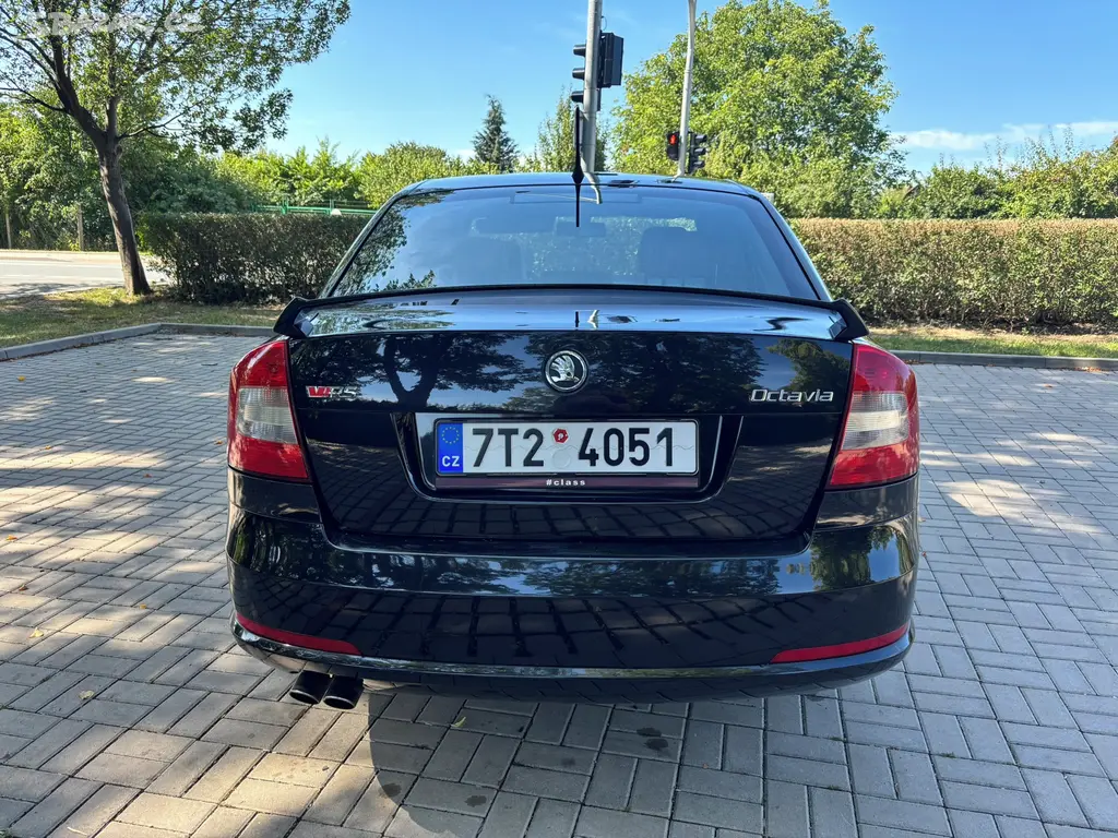 Škoda octavia 2 RS, 2.0 TDi - fotka 6