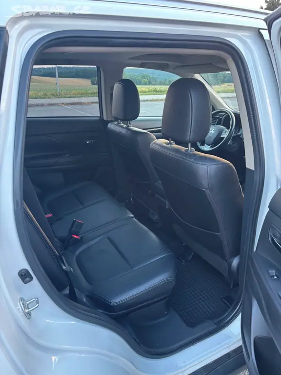 Mitsubishi Outlander - fotka 6