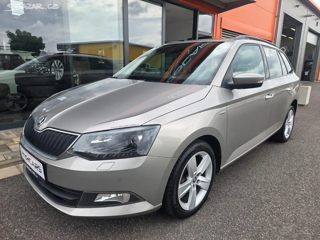 Škoda Fabia, 1.0 TSI SERVISI KNÍŽKA