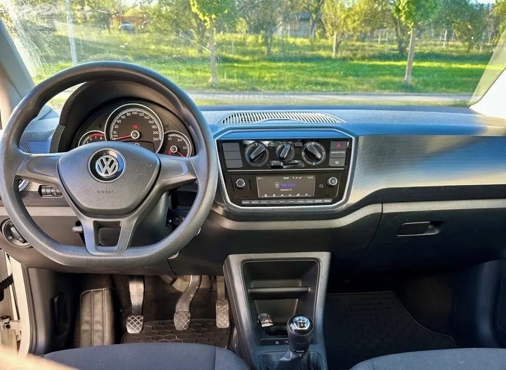 Volkswagen UP 1.0 MPI FACELIFT 2017 | KLIMA - fotka 2