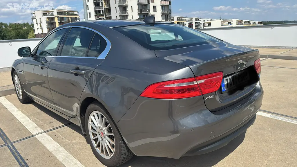 Jaguar XE 2.0D 120 kW Automat | 2018 | DPH | ČR - fotka 5