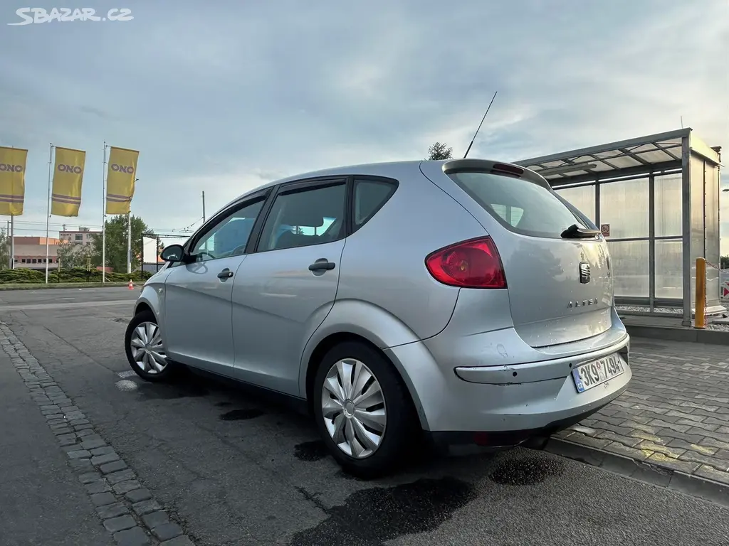 TEMPOMAT, KLIMA,1.6 MPI, ALU,spol. benz,SEAT Altea - fotka 2