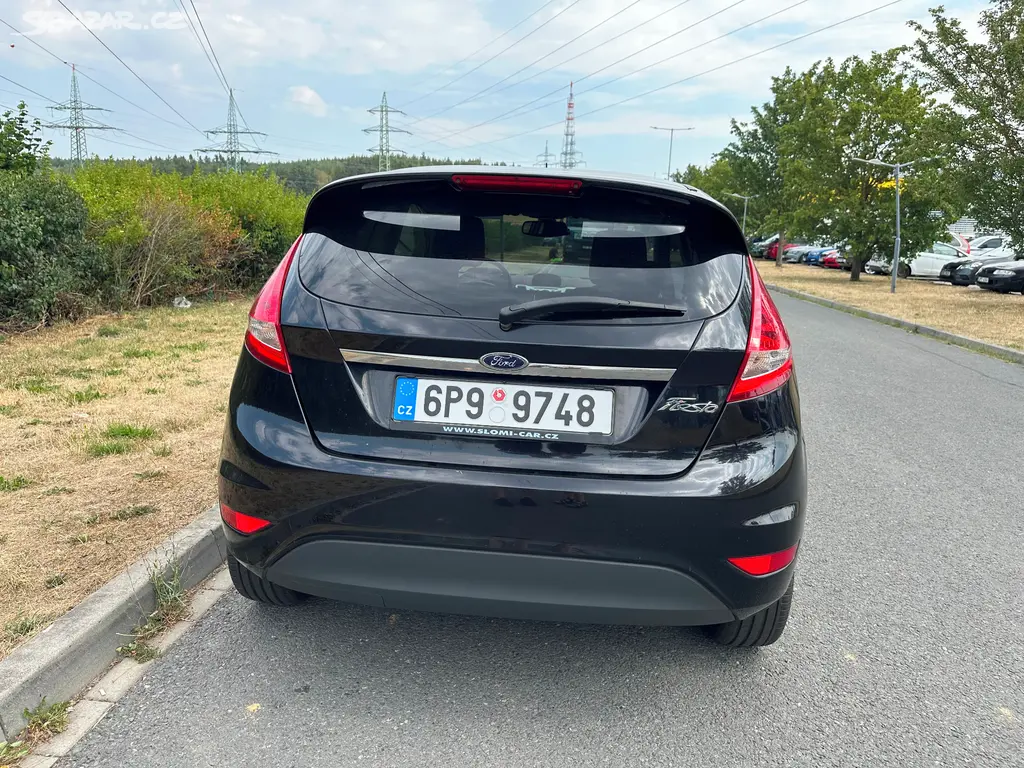 Ford Fiesta, Titanium 1.4 16V 71kW - fotka 4