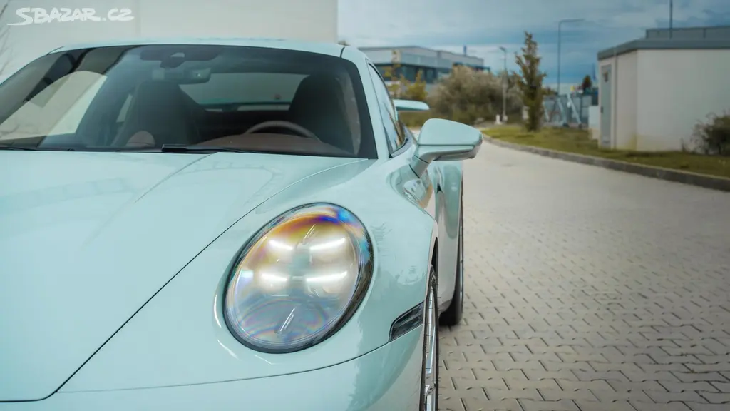 Porsche 911, 4 GTS T-Hybrid PCCB - fotka 5