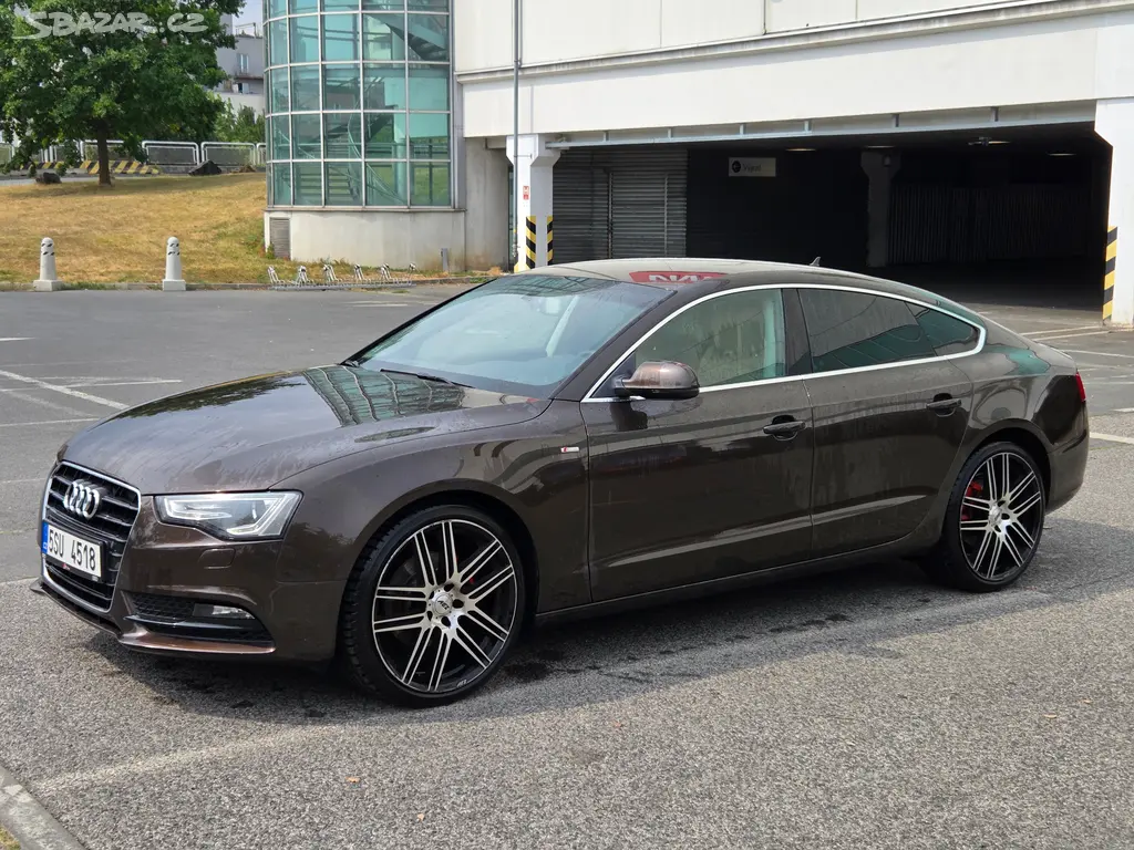 Audi A5, 2.0TDI Automat - necouvá - fotka 2