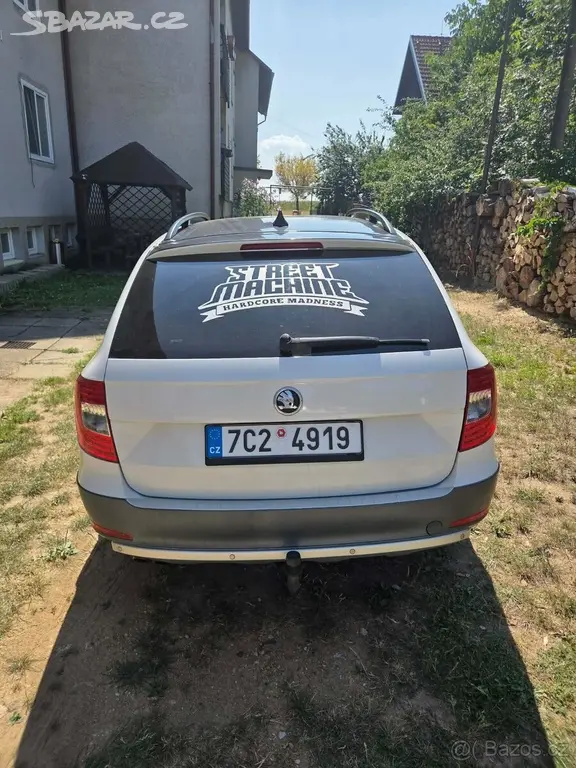 Škoda Superb 2,0 Scout TDI - fotka 4