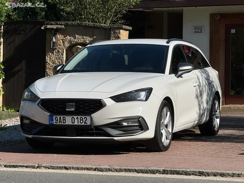 Seat Leon 2.0TDi Fr DSG 150k 1.MAJIT. ČR - fotka 3