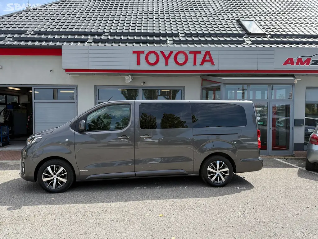 Toyota Proace Verso, Family 8 mist, Tažné - fotka 3