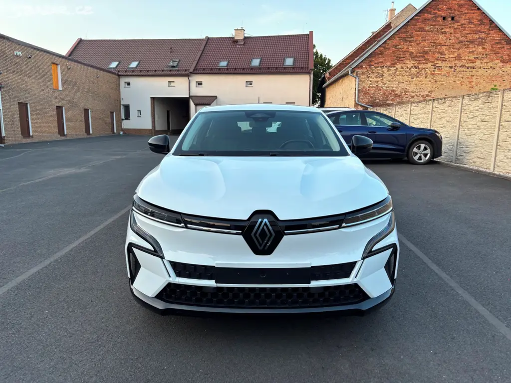 RENAULT MEGANE E-TECH Electric rv.2022 - fotka 3