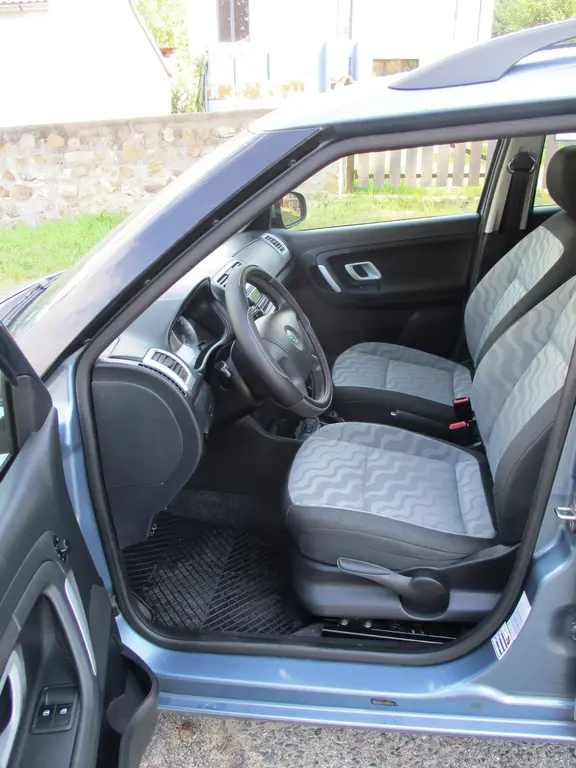 ŠKODA FABIA 1.4 16V, KLIMA, TOP stav - fotka 2