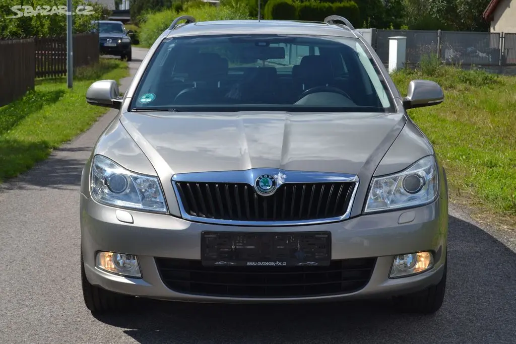 Škoda Octavia 1.4 TSI 90kW Elegance kombi - fotka 6