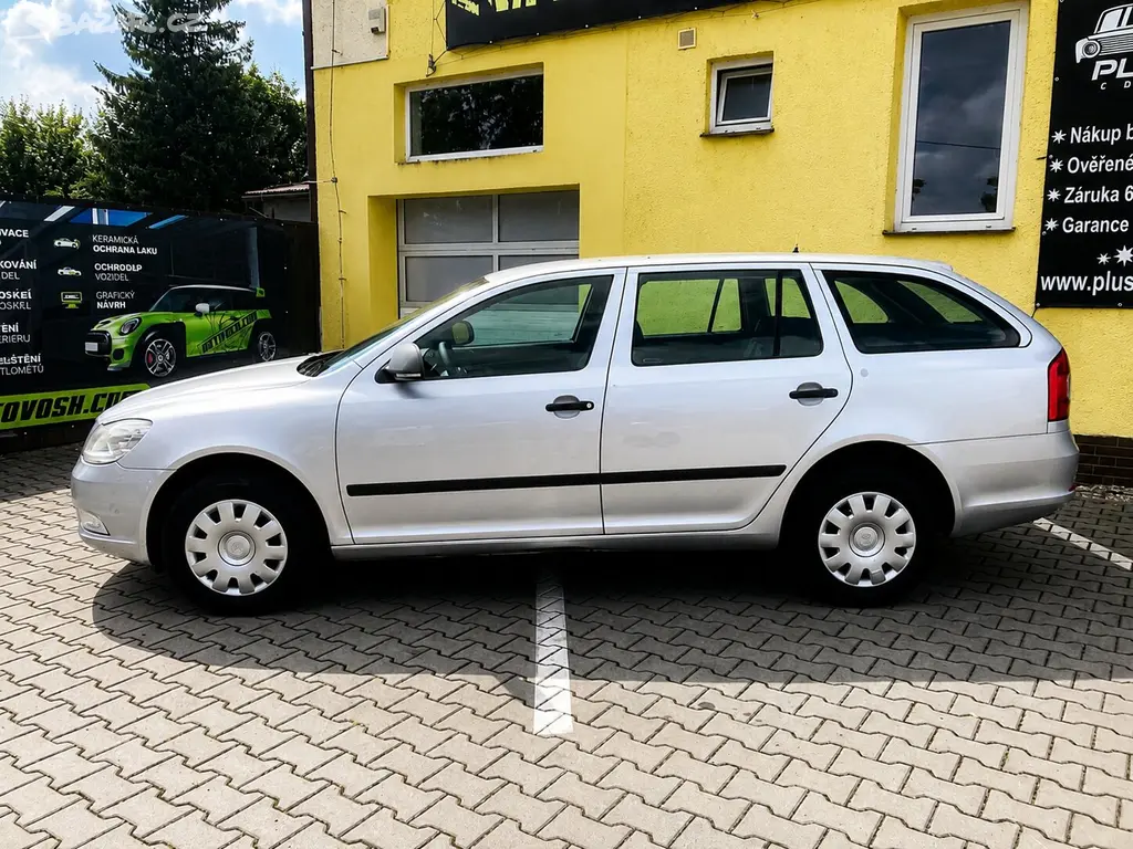 Škoda Octavia Combi 1,6 MPi(75kW)*STK DO 8/2028* - fotka 6