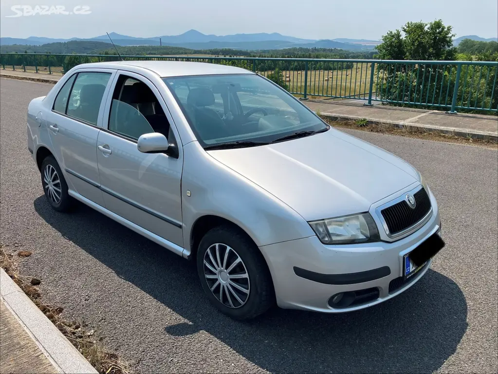 Škoda Fabia 1,4 MPI 50kW klima - fotka 4