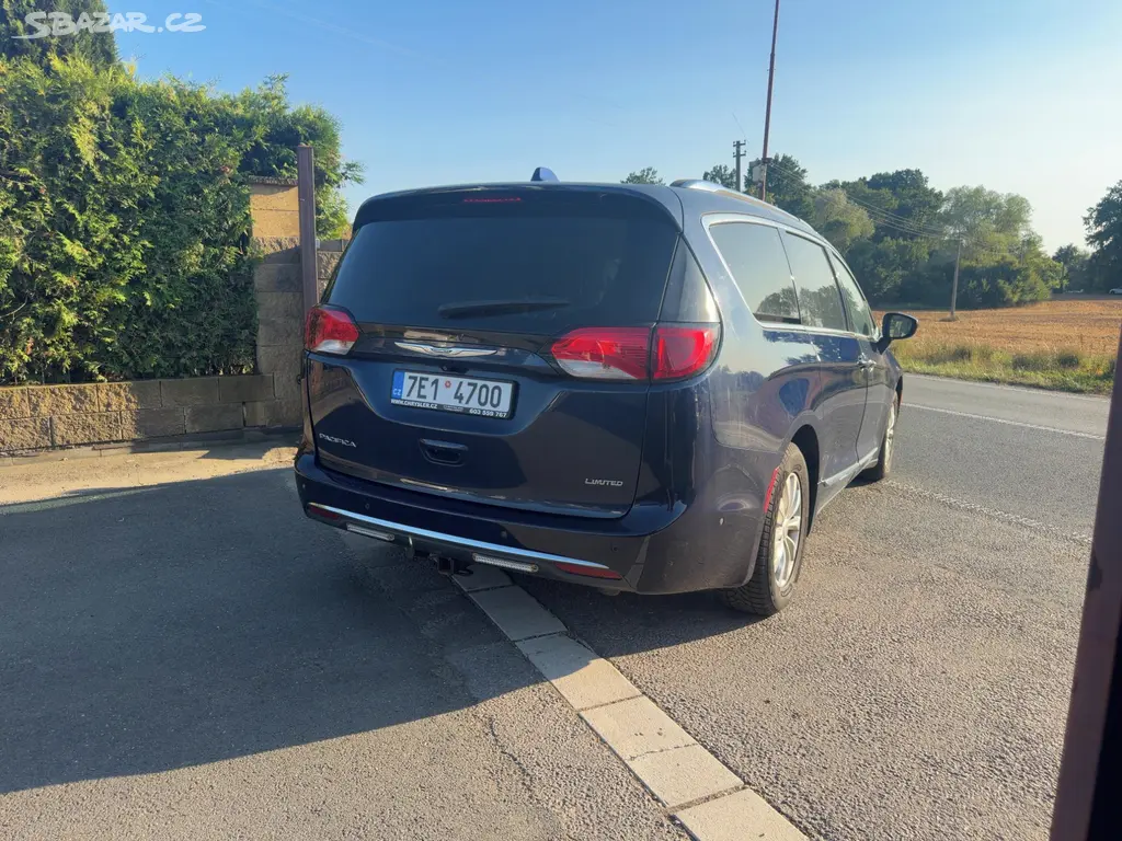 Chrysler Pacifica 3,6 Limited LPG Radar 360 2018 - fotka 4