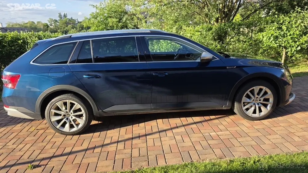 Škoda Superb 2,0 Scout TDI - 2022 - fotka 5
