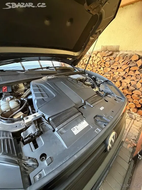 Volkswagen Touareg 3,0 TDI, 210 kW nafta, automa - fotka 5