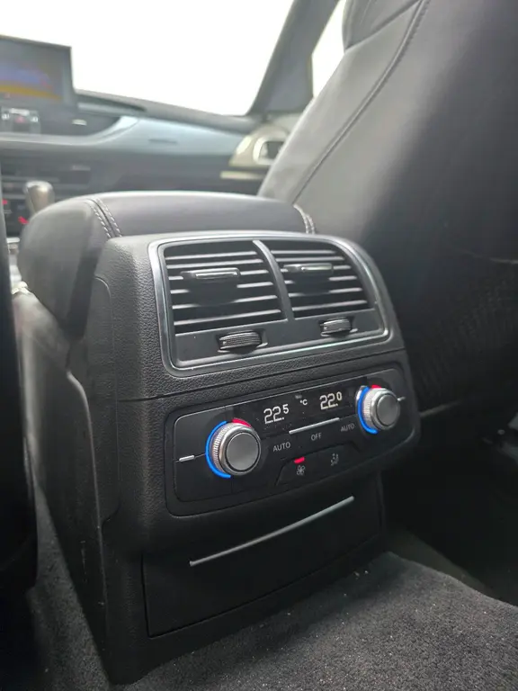 Audi A6 Avant 3.0 TDI 200 kW Quattro - fotka 2