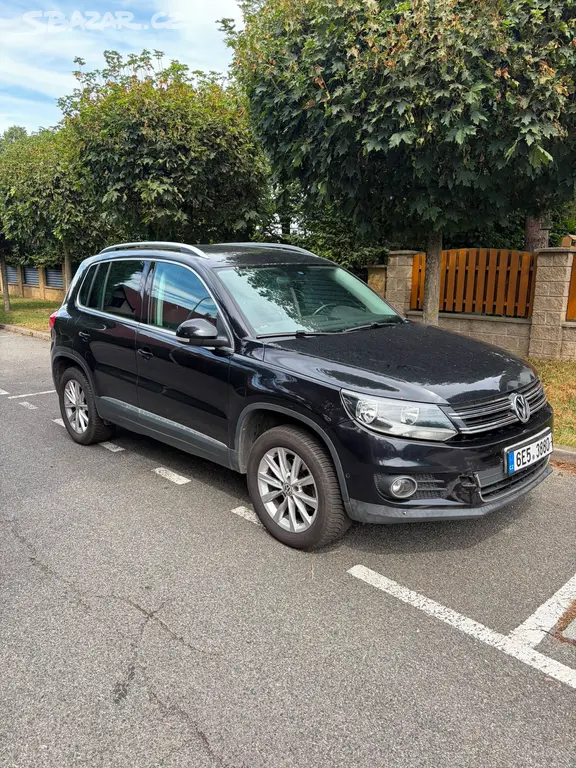 Volkswagen Tiguan 2.0 TDI DSG 103 kW černá metal