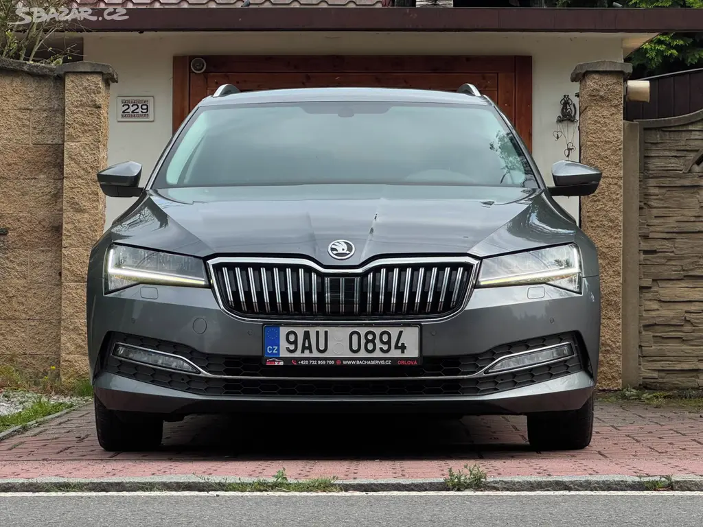 Škoda Superb 2.0 STYLE 1.MAJ ČR DPH KŮŽE - fotka 2
