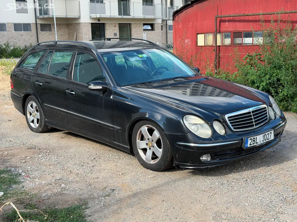 Mercedes E 320 CDI - fotka 4