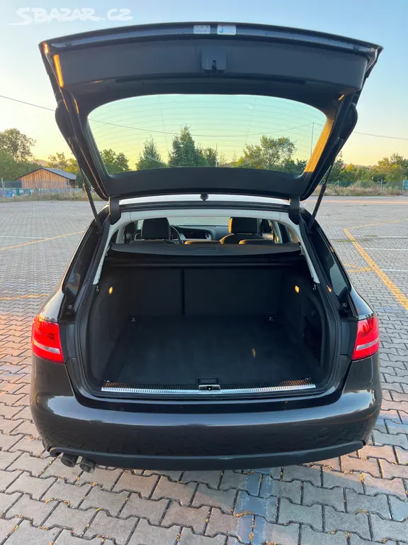 Audi A4 B8 2.0 TDI 105 kW | Adaptivní tempomat - fotka 5