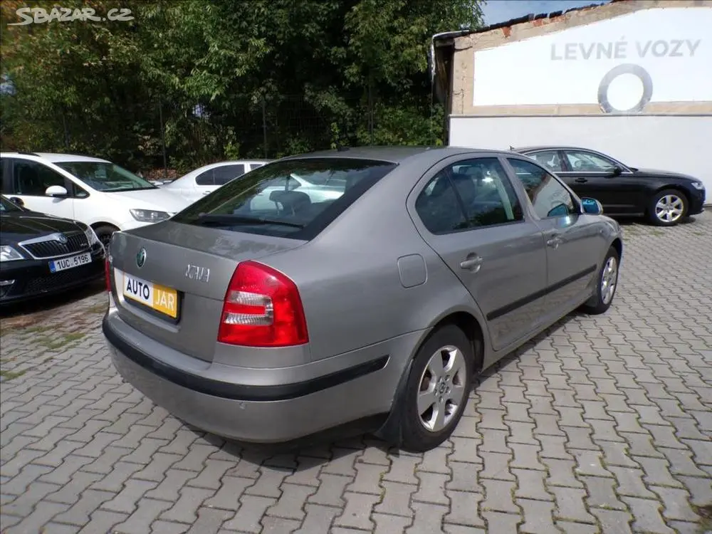 Škoda Octavia 2,0 TDI-103KW DSG,NAVI,XENONY - fotka 4