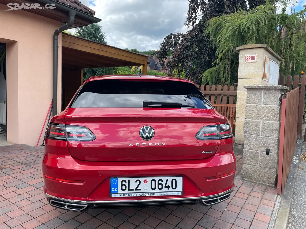 WV Arteon Shooting Brake R-Line 2,0TDI - fotka 4