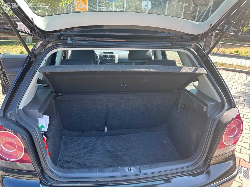 VW polo 1.2 47 kw - fotka 5