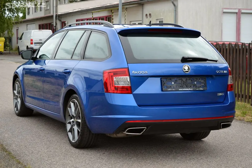 Škoda Octavia 2.0 TDI 135kW RS kombi TOP STAV!!! - fotka 2