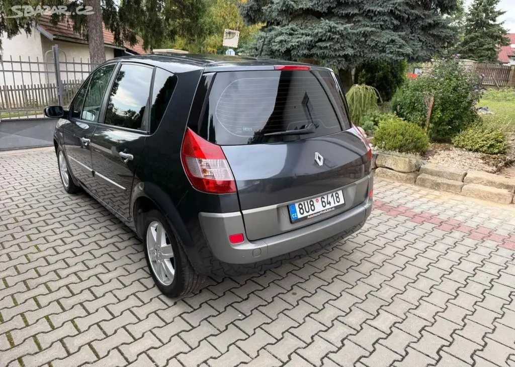 Renault Scénic 1,6i / 16V - 83Kw benzín manuální - fotka 6