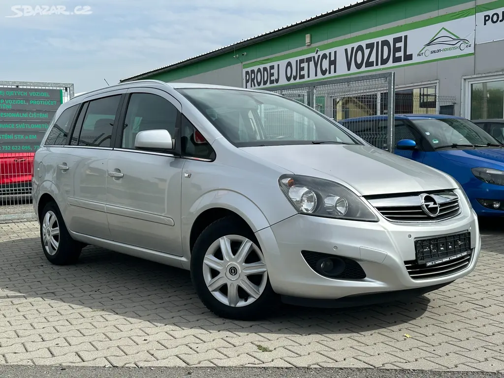 OPEL ZAFIRA FACELIFT 1.8i 103kW FAMILY 7MÍST TAŽNÉ