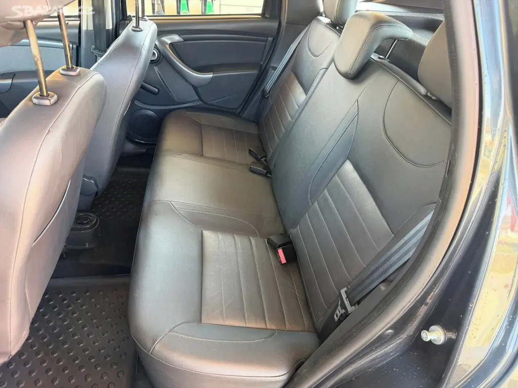 Dacia Duster 1.5 dci 85kW rok 2017 jen 107tkm - fotka 5