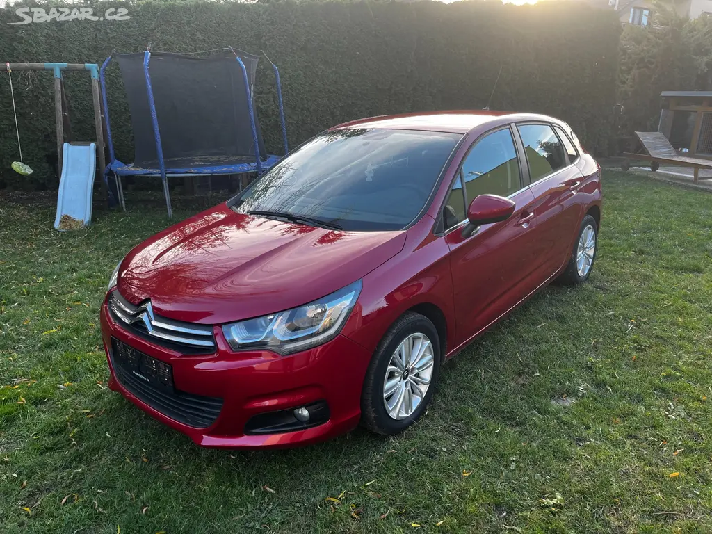 Citroen C4 1.2i 81Kw r.v2016 naj 104Tkm nové v ČR