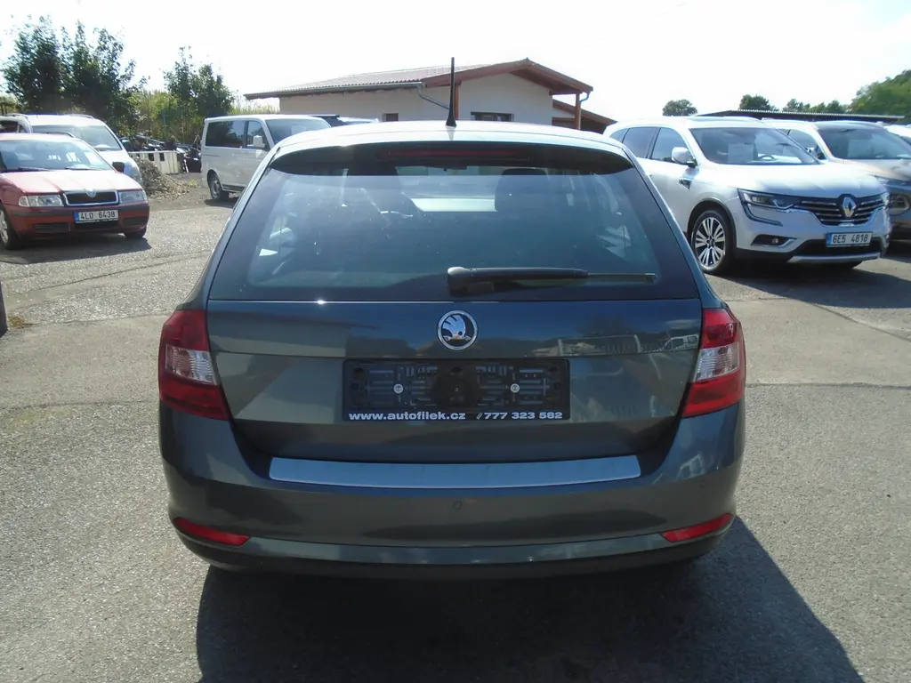 Škoda Rapid 1.2 TSI 77kW - fotka 6