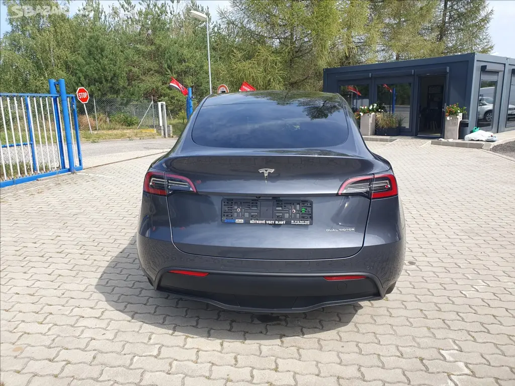 Tesla Model Y, Tesla Model Y, AWD č.3. - fotka 5