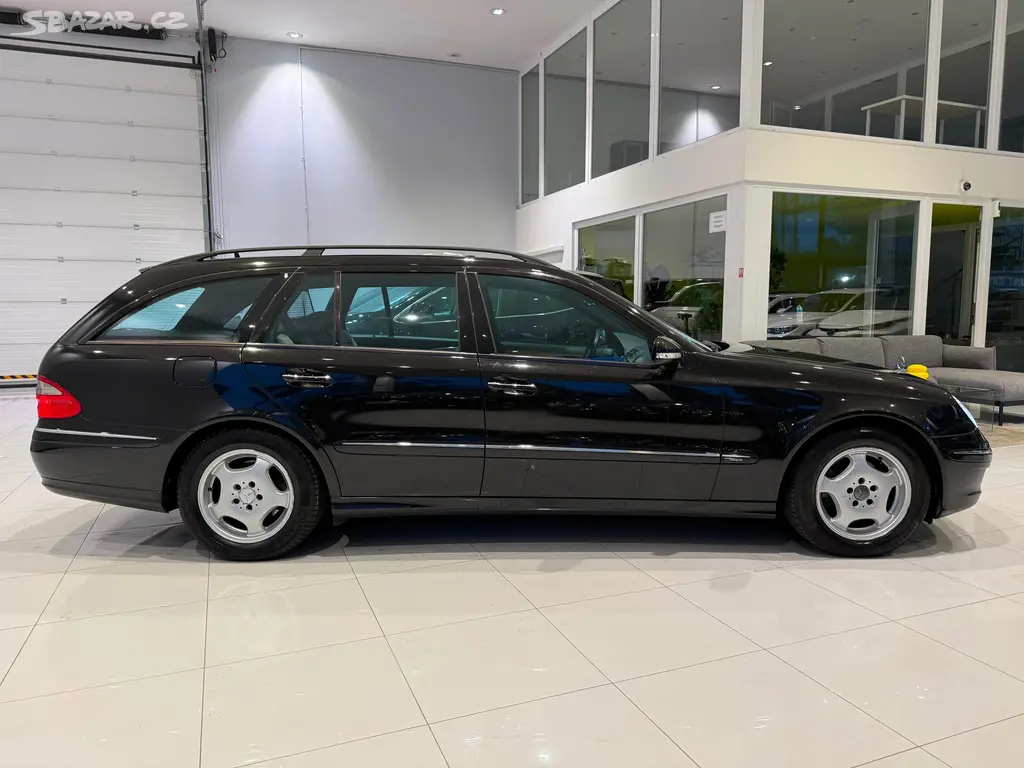Mercedes-Benz Třídy E, T-Modell 3.0 CDI AUTOMAT SERV - fotka 4