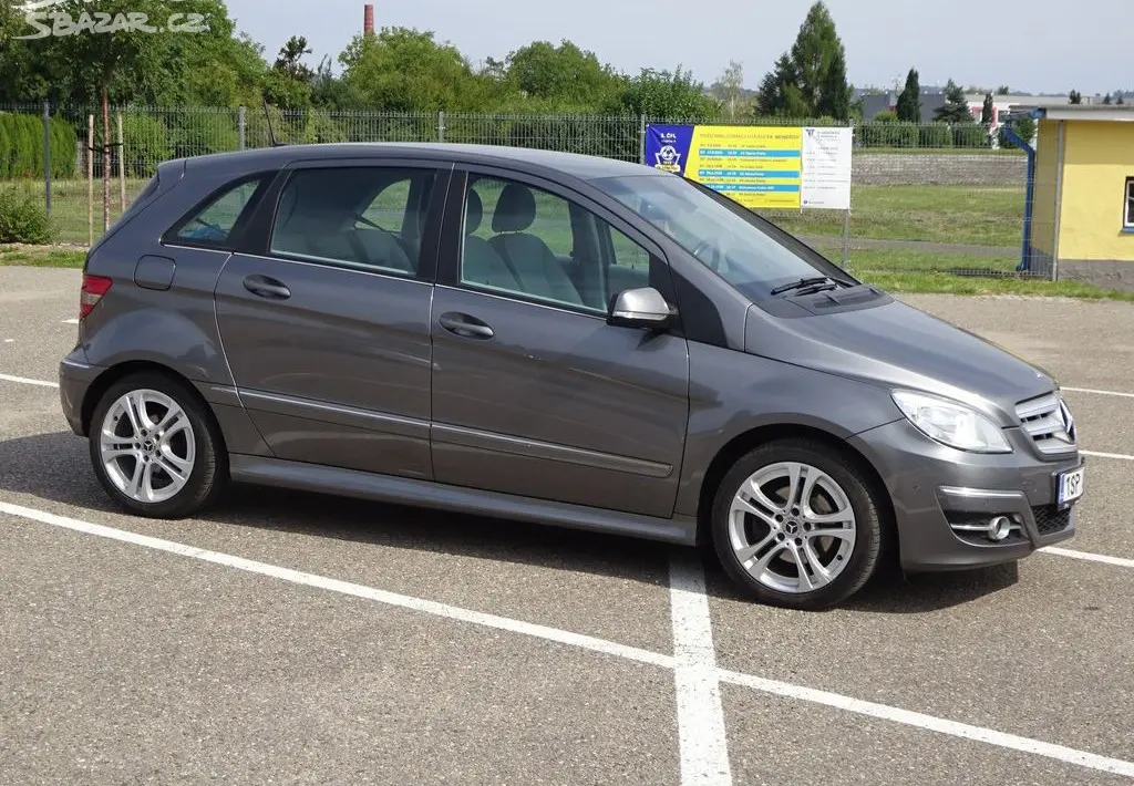 Mercedes-Benz Třídy B, 180 CDI (80 KW)r.v.-2010 ČR - fotka 2