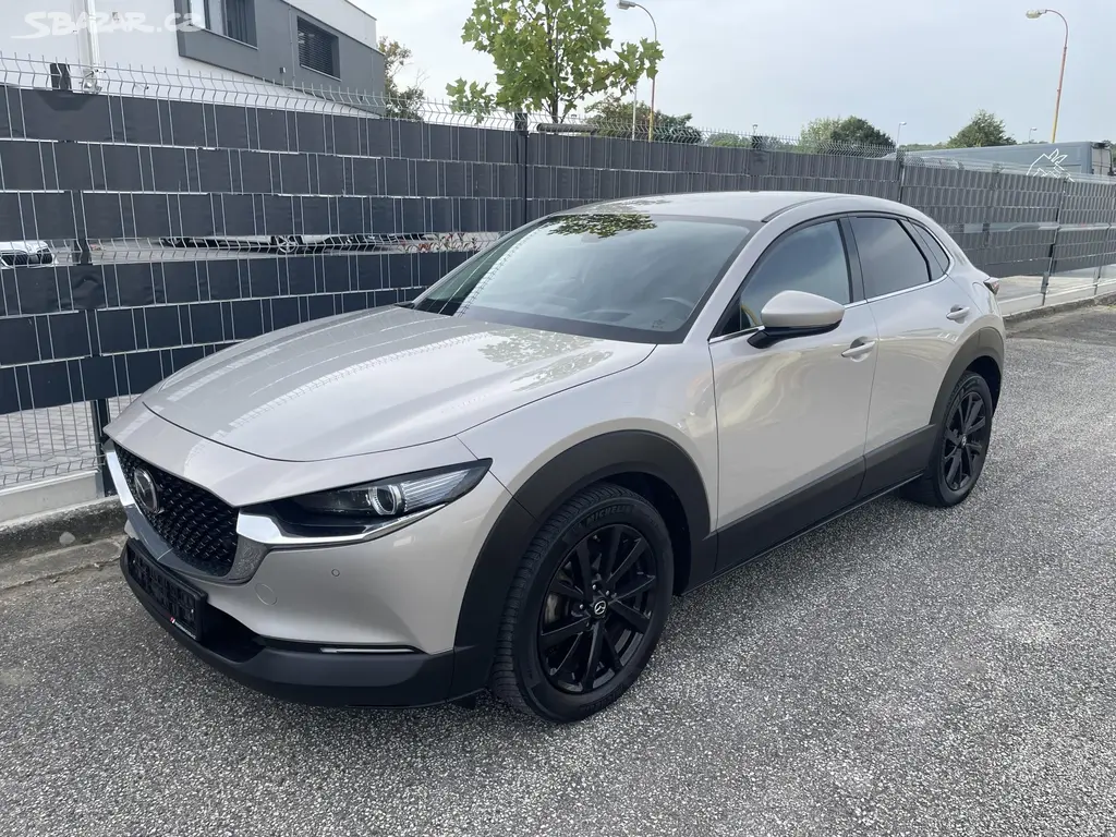 Mazda CX-30, 2.0 SKYACTIV-X 137kW COSMO 4x4 - fotka 2