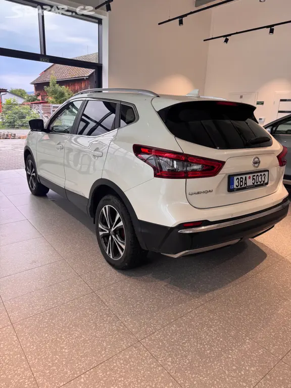 Nissan Qashqai 1.6 DIG-T - fotka 3