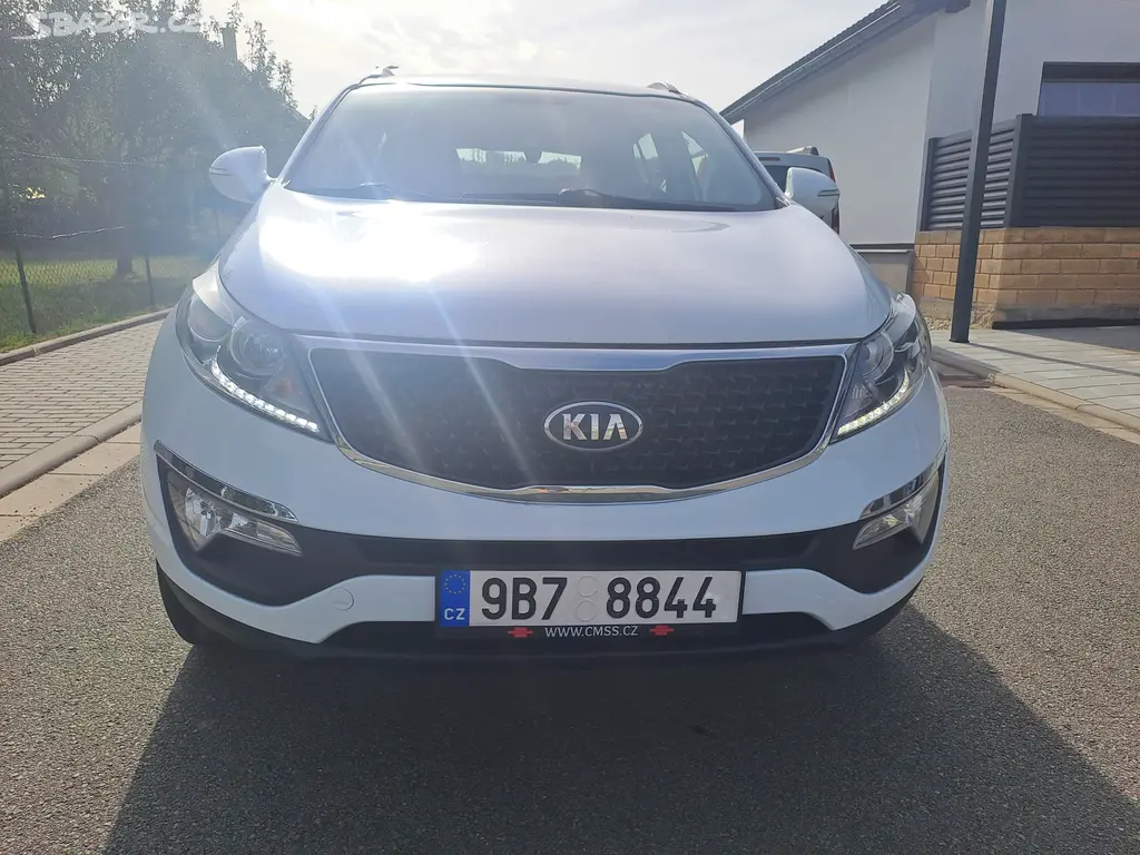 Kia Sportage, 1.MAJ,ČR,DPH,4X4,AUTOMAT - fotka 4