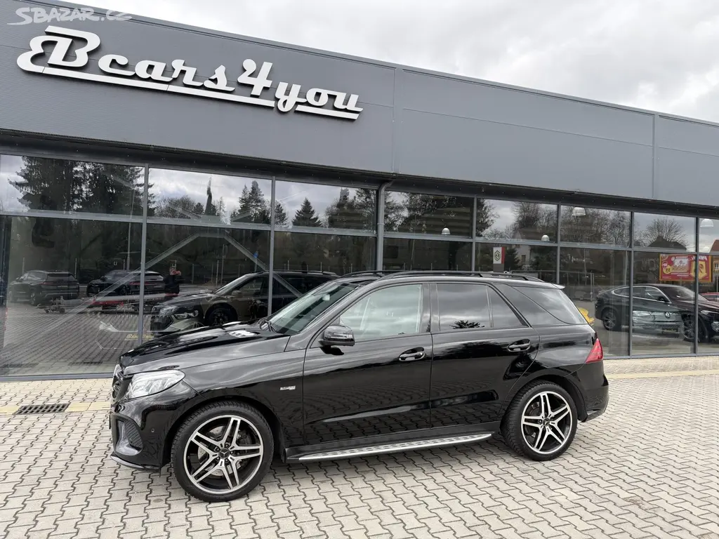 Mercedes-Benz GLE, 43 AMG 287kW 4 MATIC PANORAMA! - fotka 4