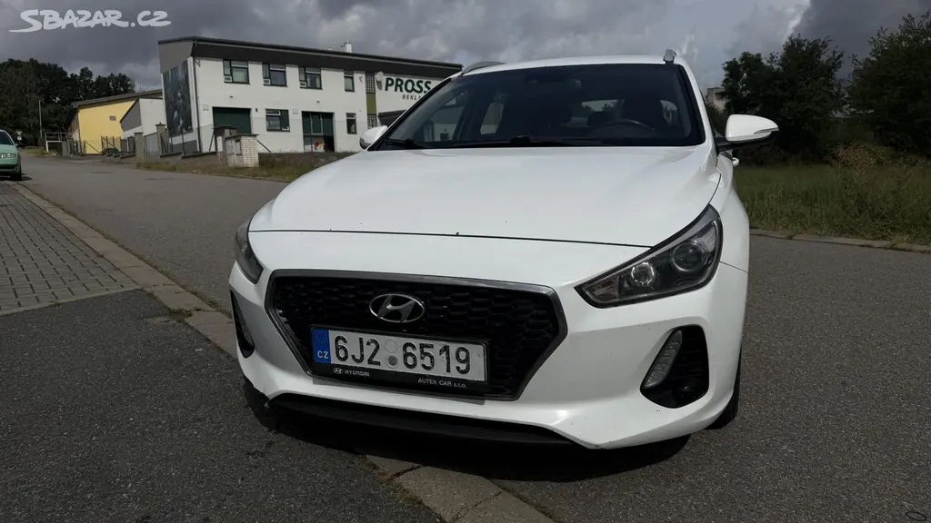 Hyundai i30, 1.6 CRDI 81KW - fotka 2