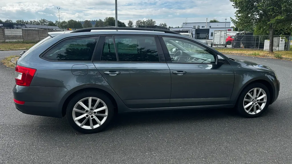 Škoda OCTAVIA 2.0 TDI - fotka 6